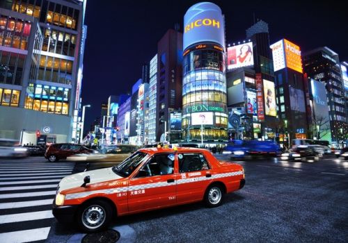 Tokyo: 23 quận đồng loạt tăng giá taxi sau 15 năm
