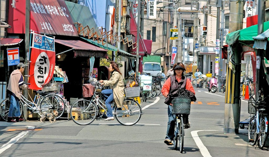 14-Cycling-in-Japan-Street-1024x598