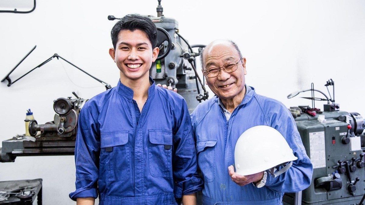 Nong-thon-Nhat-hut-lao-dong-nuoc-ngoai-bang-bao-hiem-cho-nguoi-than-va-tien-thuong-3