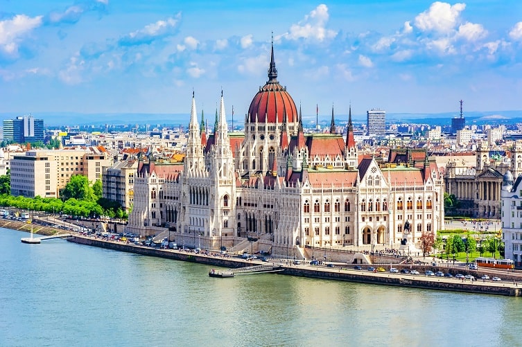 dinh-cu-hungary-cap-nhat-moi-2022-min