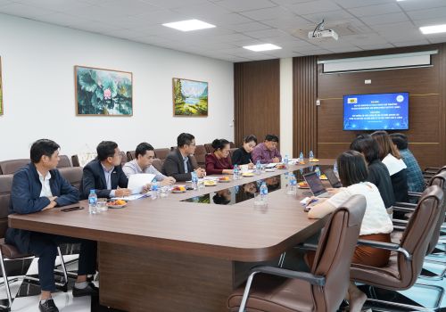 Thứ trưởng Bộ Công chính và Vận tải nước CHDCND Lào thăm và làm việc tại Viện Quản lý và Phát triển Châu Á (AMDI)