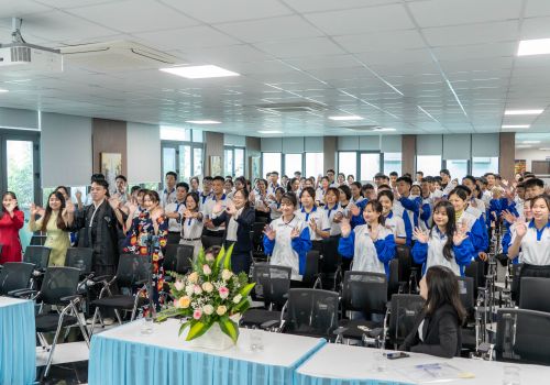 AMDI MANPOWER KỶ NIỆM NGÀY NHÀ GIÁO VIỆT NAM 20/11 VỚI NHIỀU HOẠT ĐỘNG Ý NGHĨA VÀ SÔI NỔI